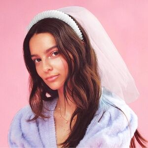 Pearl Headband with Detachable Veil *NEW*